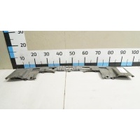 Накладка переднего бампера центральная Land Rover Freelander 2 (2007 - 2014) LR003112
