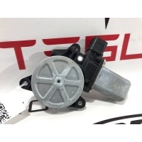 Двигатель электролюка Tesla Model S 2015 1006361-00-B