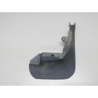 Брызговик передний правый Ford Fiesta (2008 - 2019) 8A6J16A262BA
