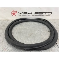 уплотнительная резинка двери Opel Astra j p10 2009-2015 13260045, <strong>-Б/У Детали сняты с АВТОМОБИЛЯ</strong>