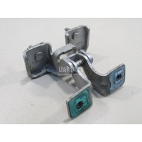Петля двери багажника Mercedes Benz C117 CLA (2013 - 2019) 1567401600