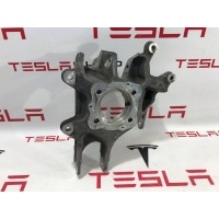 Кулак задний (цапфа) правый Tesla Model S 2017 1058540-00-B