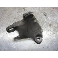 Кронштейн КПП Volkswagen Passat 1998 8d0399114l
