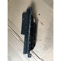 Крепление крышка akumulatora audi a4 b6 8e2805229a