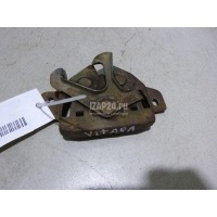 Замок капота Suzuki Vitara/Sidekick (1989 - 1999) 8211077E10