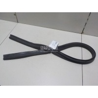 Уплотнитель капота VAG A3 [8PA] Sportback (2004 - 2013) 8P0823731A