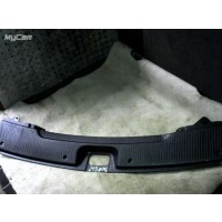 Накладка внутренняя на заднюю панель кузова Renault Laguna 1 1995 7700838954