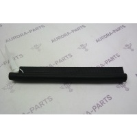 Уплотнитель капота RH Land Rover Range Rover 30DDTX L494 2013 LR034447
