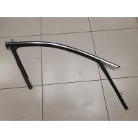 Уплотнитель стекла передней правой двери Audi A4 B9 2015- 8W0837432D