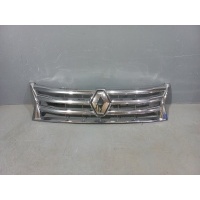 Решетка радиатора Renault Duster 623825665R