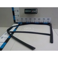 Уплотнитель стекла двери Land Rover Range Rover Sport 2013 LR084156