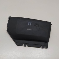 Крышка блока предохранителей Land Rover Discovery Sport 2014 LR067380