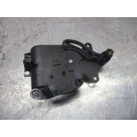 Моторчик заслонки печки Volkswagen Golf 1999 1j1907511a
