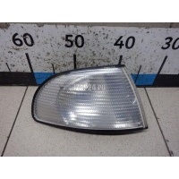 Указатель поворота правый белый VAG A4 [B5] (1994 - 2001) 8D0953050A