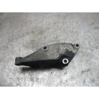 Кронштейн полуоси Volkswagen Transporter 1999 02b409905j