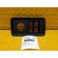 Декоративная накладка на торпедо Renault Duster 2021 681638431R