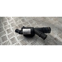 Фланец (тройник) системы охлаждения Volkswagen Passat B6 2010 03L121132Q