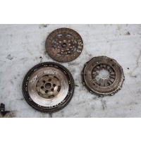 Комплект сцепления Volkswagen Golf 3 1996 028141035L
