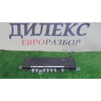 усилитель антенны Audi Allroad quattro 2005-2012 09.2006 4F9035225N