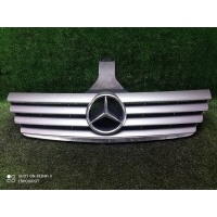 решетка радиатора Mercedes Benz C-Class W203 (2000-2006) A2038800383