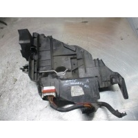 Крепление фары правой Volkswagen Touareg 2005 7l6941614c