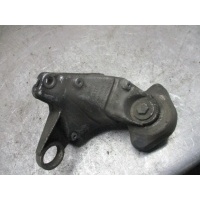Кронштейн КПП Volkswagen Passat 1999 8D0399114L