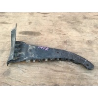 Направляющая заднего бампера Audi A6 C5 2004 4B5807453E