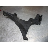 Кронштейн крепления бампера Audi A3 2005 8p3807377a