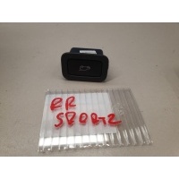 Кнопка закрывания багажника Land Rover Range Rover Sport 2013- LR040338