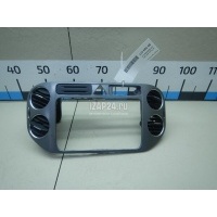 Рамка магнитолы VAG Tiguan (2007 - 2011) 5N0858069AXVZ