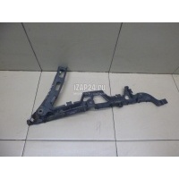 Направляющая заднего бампера левая Land Rover Range Rover Sport (2005 - 2012) LR015111