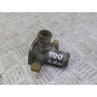 Фланец двигателя системы охлаждения Audi 80/90 (B3) 1986-1991 026121133C