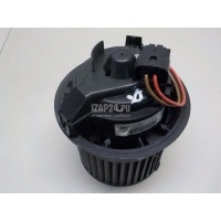 Моторчик отопителя Renault Duster 2012 272102798R