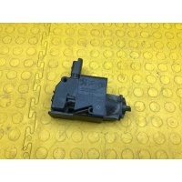 Замок лючка бензобака Peugeot Traveller COMBI L3 H1 2021 9808749980