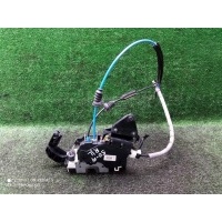 замок двери Mercedes Benz C-Class W204 (2007-2015) 2047302135