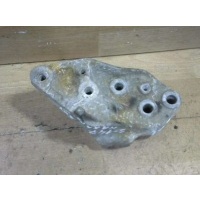 Кронштейн КПП L250 2005