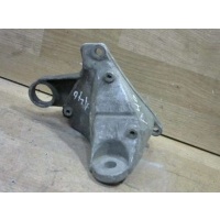 Кронштейн КПП Volkswagen Passat B5 2002 8D0399114S