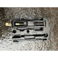 Домкрат Renault Megan Scenic 1 2001 7700834656