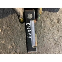 Ручка двери нaружная Volkswagen Transporter T4 1995 701843730a