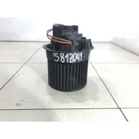 Моторчик печки Renault Duster 2010- 272102798R
