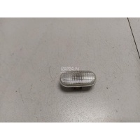 Повторитель на крыло белый Renault Clio II/Symbol (1998 - 2008) 8200394531