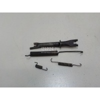 Планка разводки колодок левая Mazda BT-50 (2006 - 2012) UR5826640