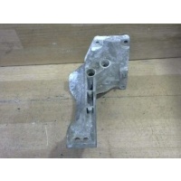 Кронштейн двигателя BMW 7 E38 1997 1704583