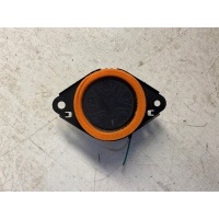 Динамик вч jbl в консоли rav 4