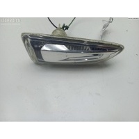 Повторитель поворота правый Opel Astra J 2011 13273104