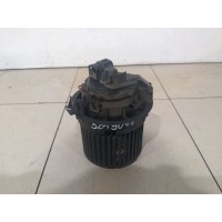Моторчик печки Renault Duster 2010- 272102798R