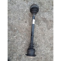 Audi a4 b5 2 , 4 2 , 8 привод правый manual 8d0407272bb