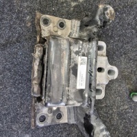 Лапа подушка кпп volkswagen seat skoda 3q0199555h