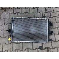 Мерседес t6 7e0 радиатор оригинал 7e0121253c