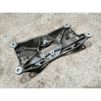 кронштейн коробки (балка кпп) Audi A4 B9 2016 8W0399262AE